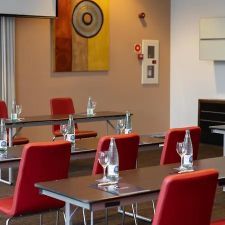 Port Hotell 4*