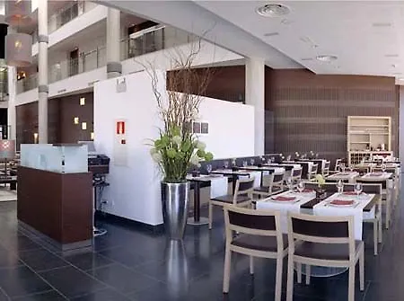 Port Hotell 4*