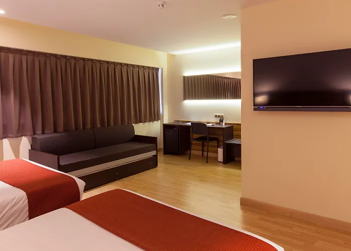Port Hotel