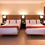 Port Hotel