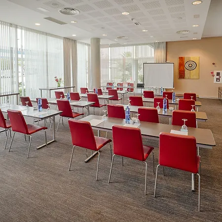 Otel Port 4*