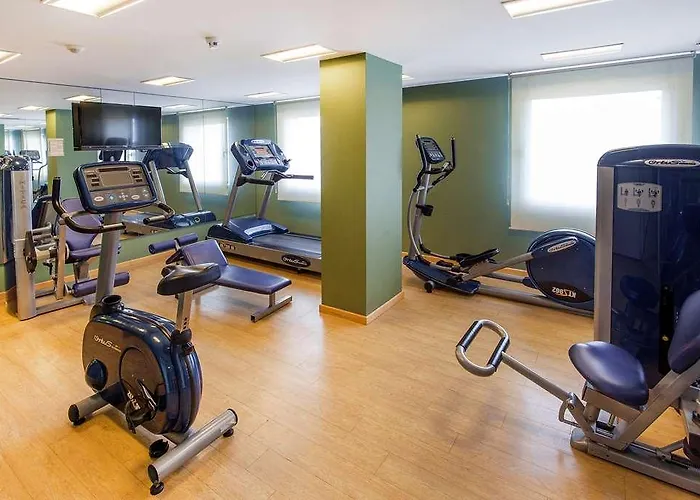 埃尔切港酒店 酒店