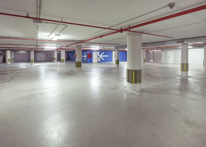 埃尔切港酒店 4*