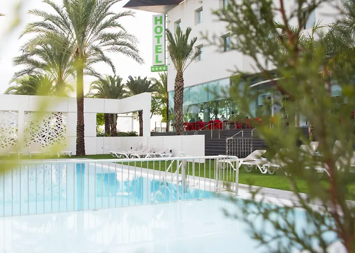 酒店 埃尔切港酒店 4*