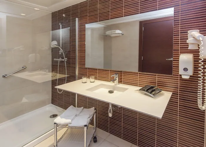 Port Hotel 4*